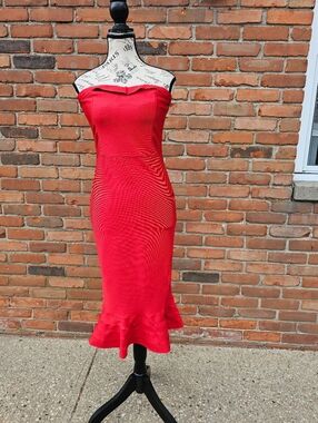 Metisu Red Strapless Bandage Midi Dress Frill Hem Bodycon Sculpting L (Fits M)